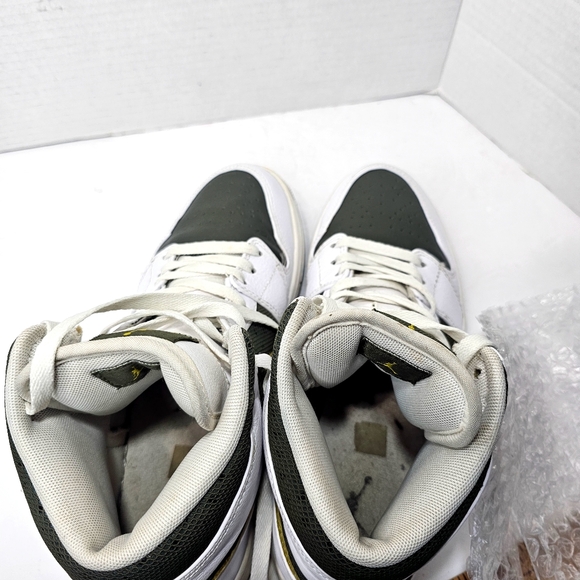 Jordan White and Black Sneakers with Gold Accents - Picture 10 of 13